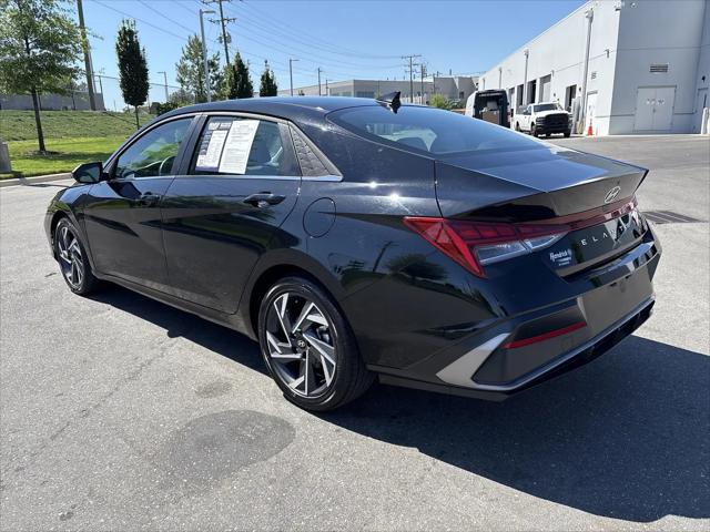 2025 Hyundai Elantra Hybrid Limited