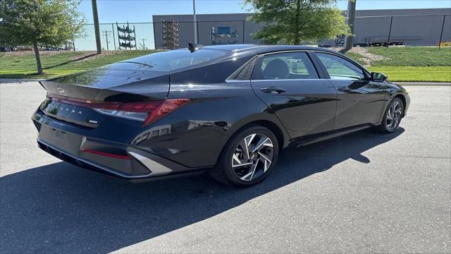 2025 Hyundai Elantra Hybrid Limited
