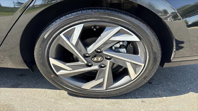 2025 Hyundai Elantra Hybrid Limited