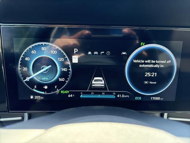 2025 Hyundai Elantra Hybrid Limited