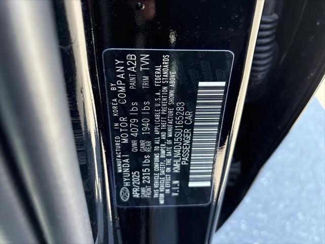 2025 Hyundai Elantra Hybrid Limited