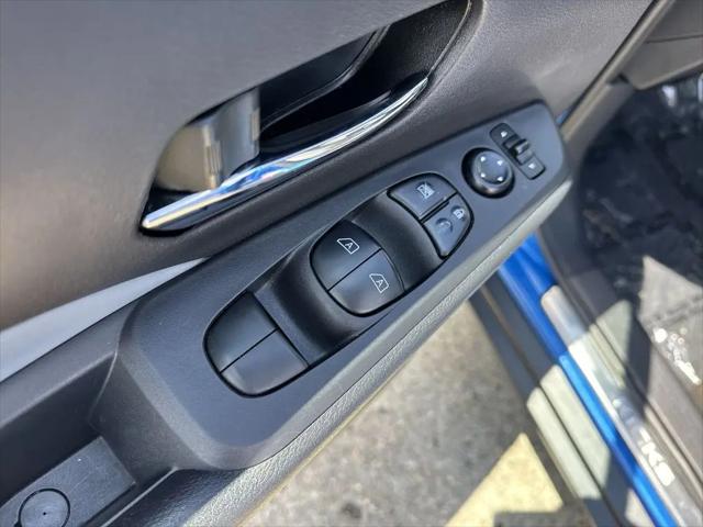 2024 Nissan Kicks SR Xtronic CVT