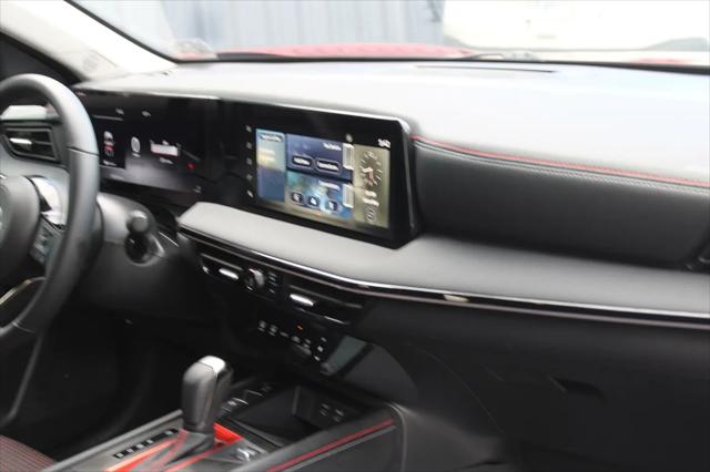 2025 Nissan Kicks SR Intelligent AWD