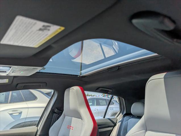 2026 Volkswagen Golf GTI Autobahn