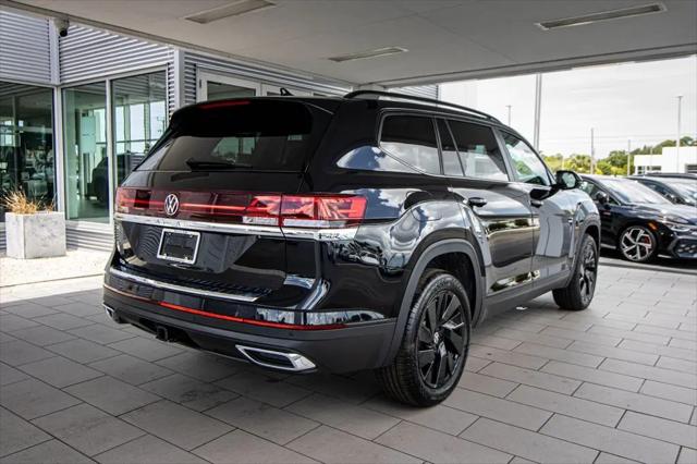 2026 Volkswagen Atlas SE with Technology