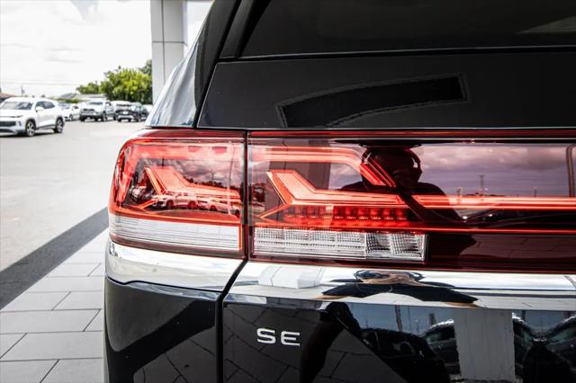 2026 Volkswagen Atlas SE with Technology