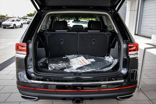 2026 Volkswagen Atlas SE with Technology