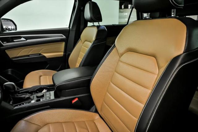 2023 Volkswagen Atlas Cross Sport 3.6L V6 SEL Premium R-Line