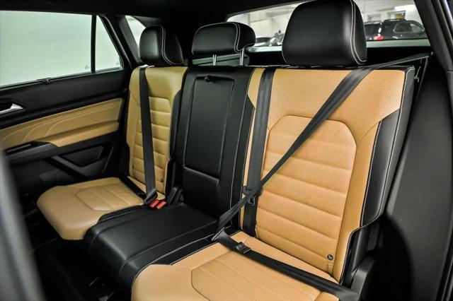 2023 Volkswagen Atlas Cross Sport 3.6L V6 SEL Premium R-Line