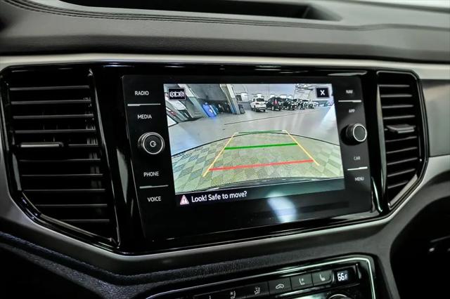 2023 Volkswagen Atlas Cross Sport 3.6L V6 SEL Premium R-Line