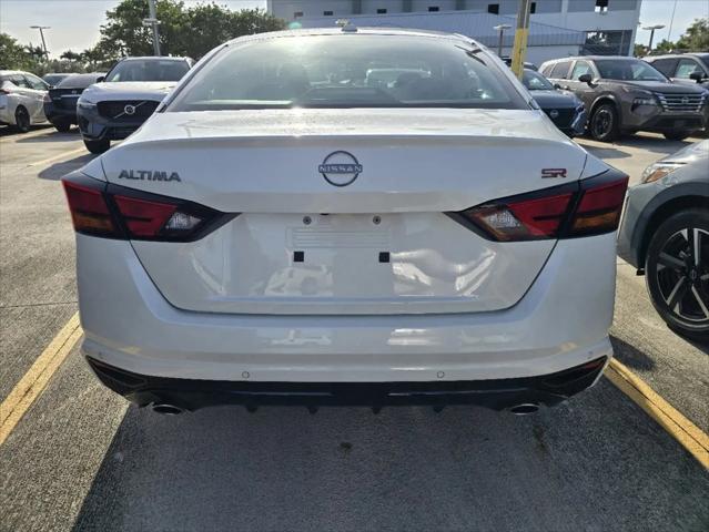 2026 Nissan Altima SR FWD
