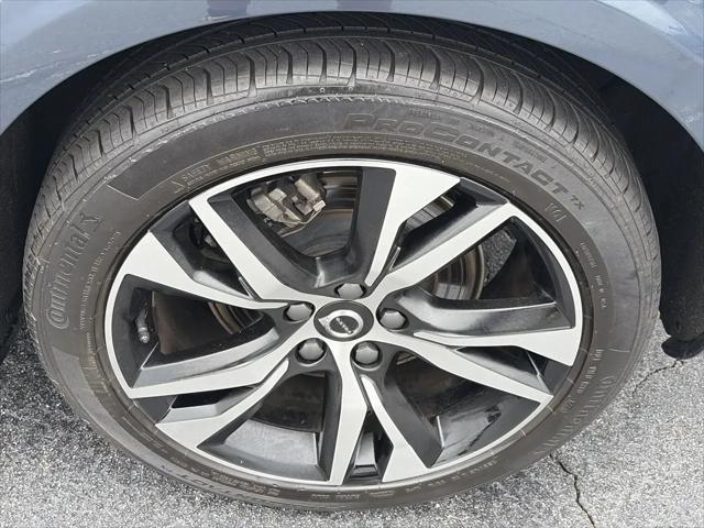 2024 Volvo S60 B5 Core Dark Theme