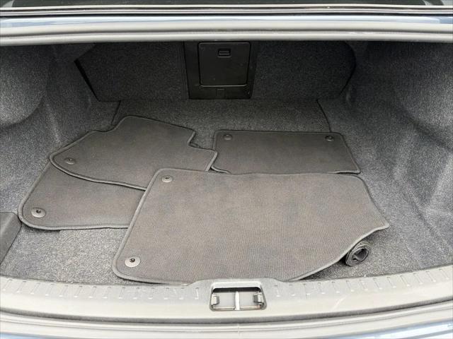 2024 Volvo S60 B5 Core Dark Theme