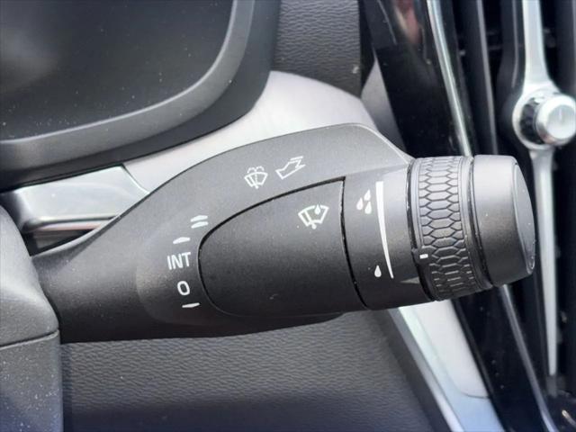 2024 Volvo S60 B5 Core Dark Theme