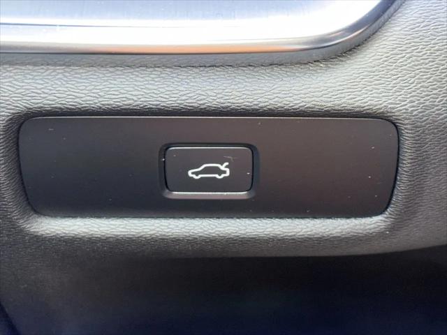2024 Volvo S60 B5 Core Dark Theme