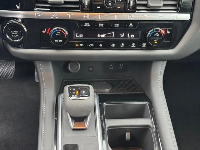 2026 Nissan Pathfinder SV