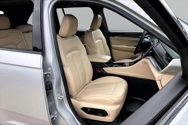 2023 Jeep Grand Cherokee Limited 4x2