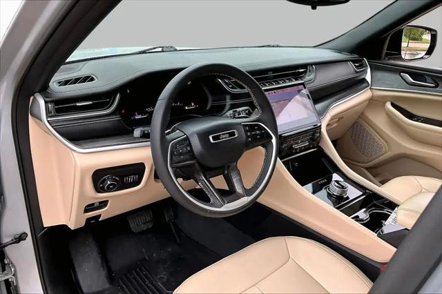 2023 Jeep Grand Cherokee Limited 4x2