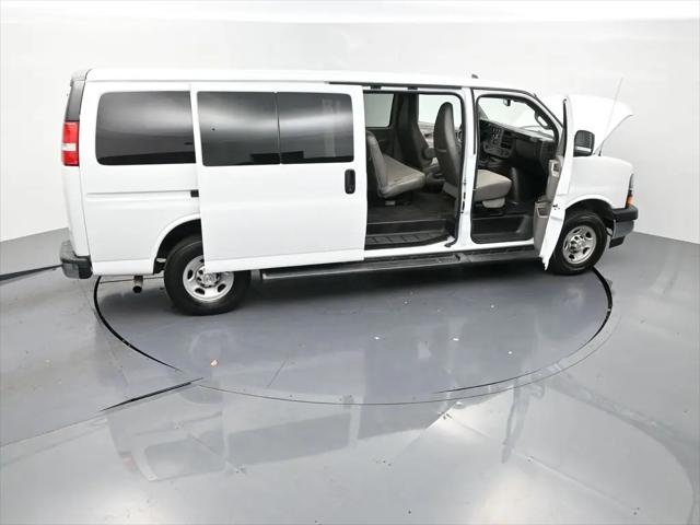 2023 Chevrolet Express Passenger RWD 3500 Extended Wheelbase LT