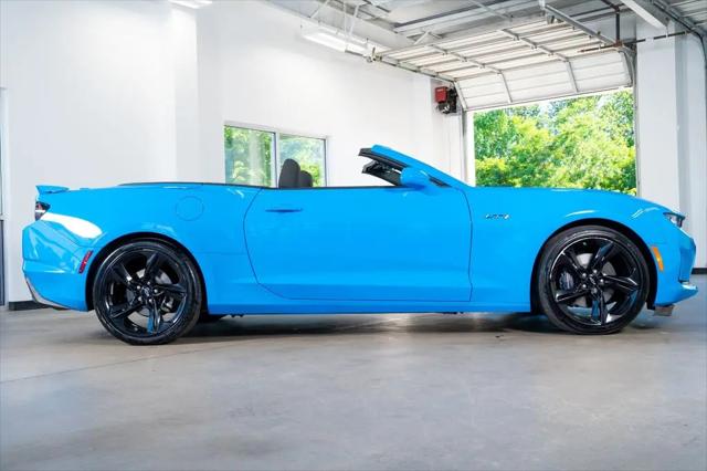 2022 Chevrolet Camaro RWD Convertible LT1