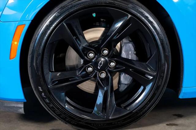 2022 Chevrolet Camaro RWD Convertible LT1