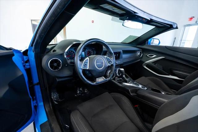 2022 Chevrolet Camaro RWD Convertible LT1