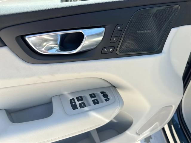 2026 Volvo XC60 Plug-In Hybrid Ultra, T8 AWD Electric/Gasoline, Dark
