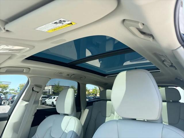 2026 Volvo XC60 Plug-In Hybrid Ultra, T8 AWD Electric/Gasoline, Dark
