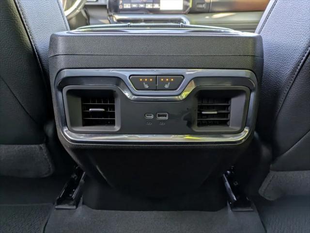 2023 GMC Sierra 1500 4WD Crew Cab Short Box Denali