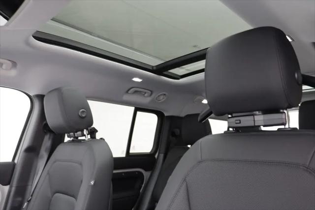 2026 Land Rover Defender P300 S