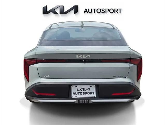 2026 Kia K4 LXS