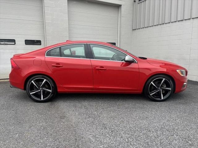 2016 Volvo S60 T6 Drive-E R-Design