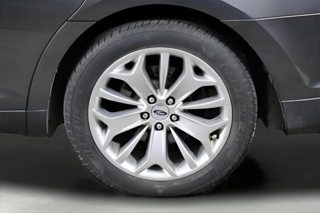 2019 Ford Taurus Limited
