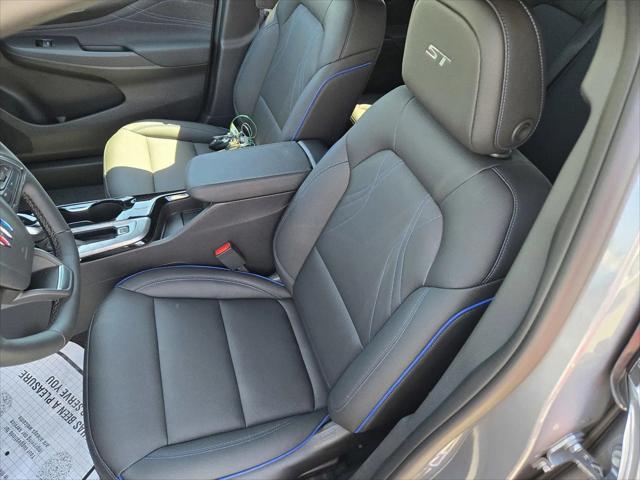 2026 Buick NV Sport Touring FWD
