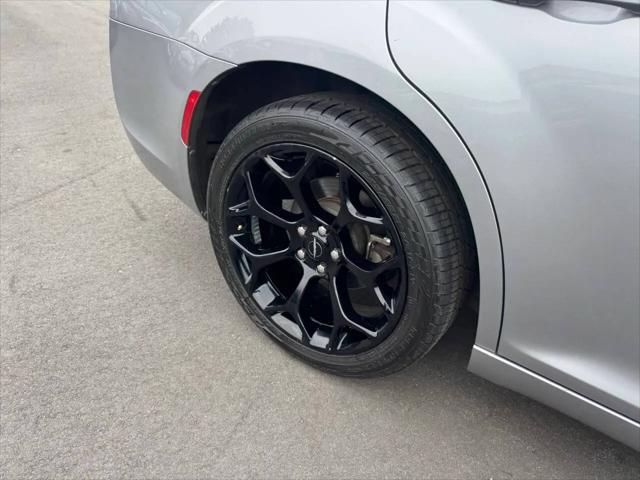 2018 Chrysler 300 300S