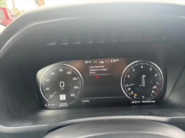 2016 Volvo XC90 T5 Momentum
