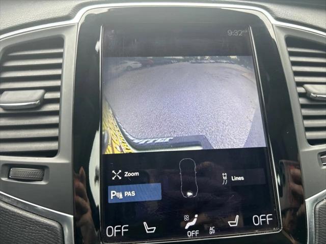 2016 Volvo XC90 T5 Momentum