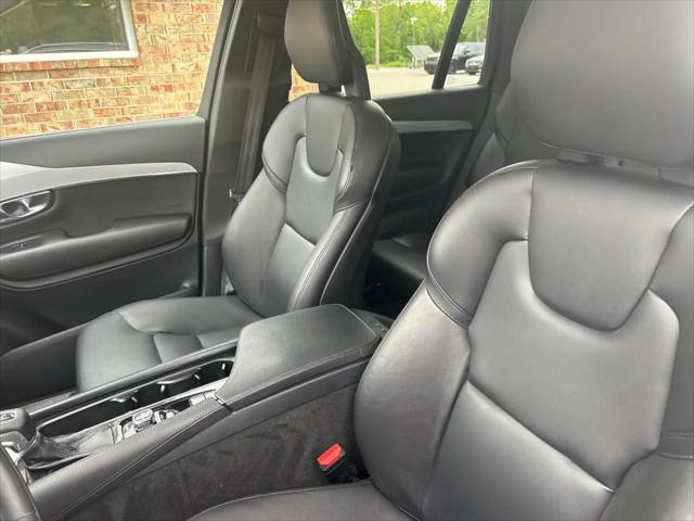 2016 Volvo XC90 T5 Momentum