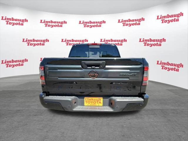 2025 Nissan Frontier Crew Cab PRO-4X 4x4