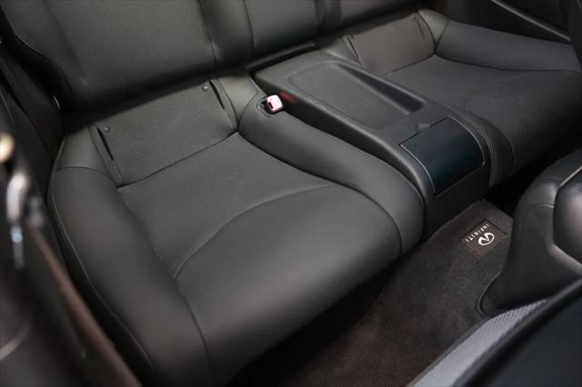 2015 INFINITI Q60 Journey