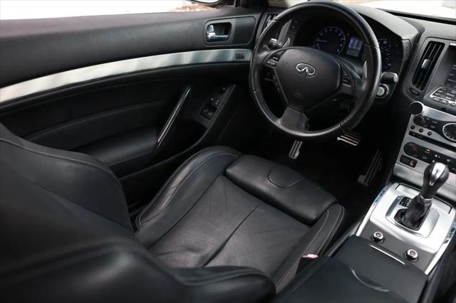 2015 INFINITI Q60 Journey