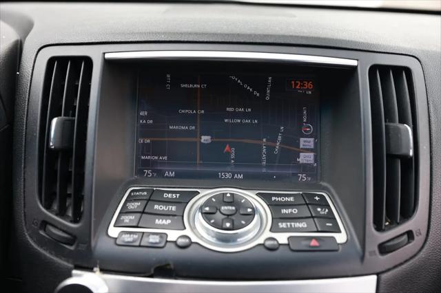 2015 INFINITI Q60 Journey