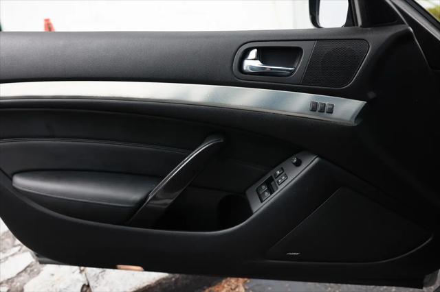 2015 INFINITI Q60 Journey