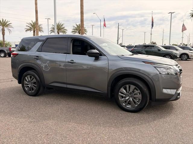2025 Nissan Pathfinder S 4WD