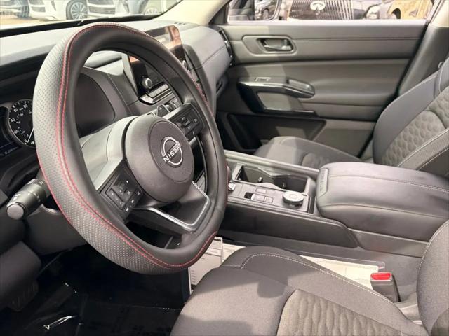 2025 Nissan Pathfinder S 4WD