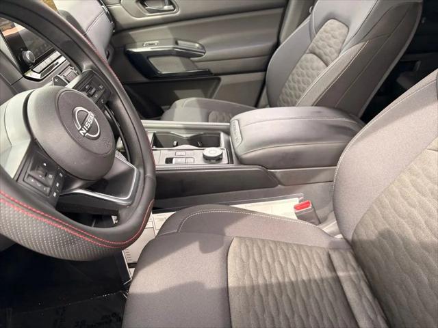 2025 Nissan Pathfinder S 4WD