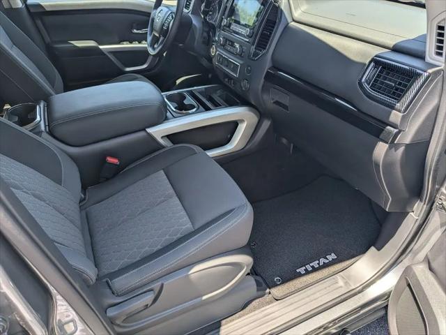 2024 Nissan Titan Crew Cab SV 4x2