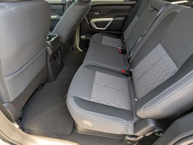 2024 Nissan Titan Crew Cab SV 4x2