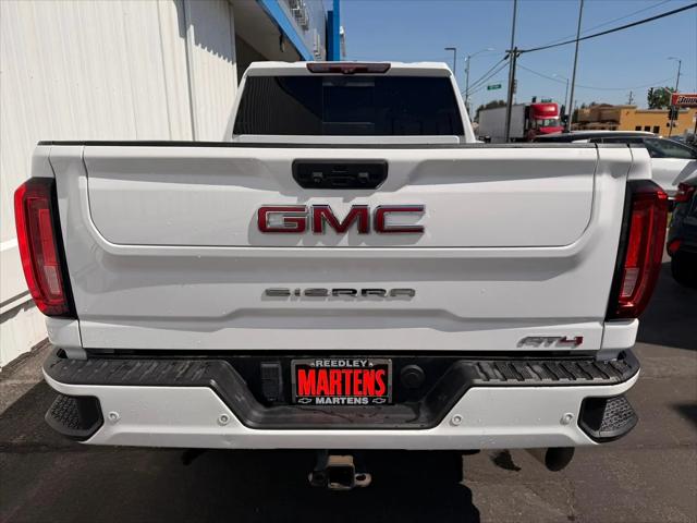 2022 GMC Sierra 2500HD 4WD Crew Cab Standard Bed AT4