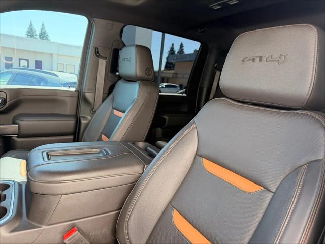 2022 GMC Sierra 2500HD 4WD Crew Cab Standard Bed AT4